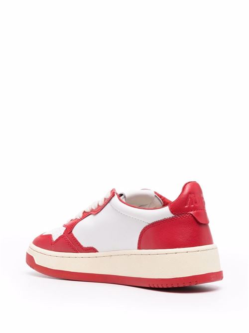 MEDALIST LOW LEATHER SNEAKERS
