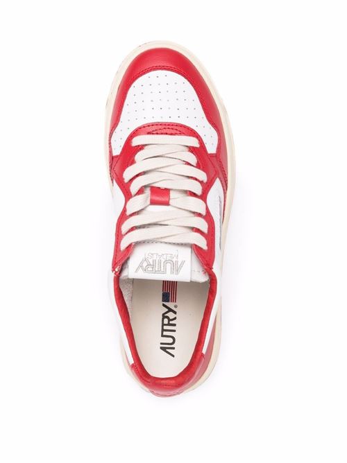 MEDALIST LOW LEATHER SNEAKERS