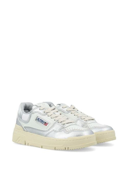 CLC LOW LEATHER SNEAKERS