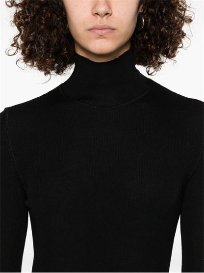 WOOL TURTLE-NECK SWEATER