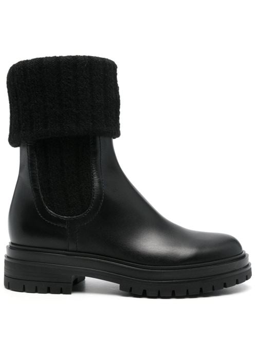 LEATHER CHELSEA BOOTS