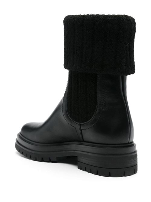 LEATHER CHELSEA BOOTS