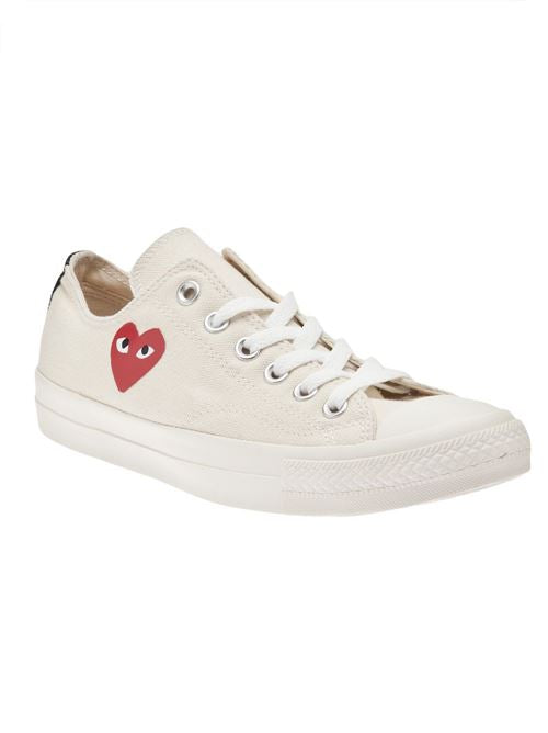 CHUCK TAYLOR SNEAKERS