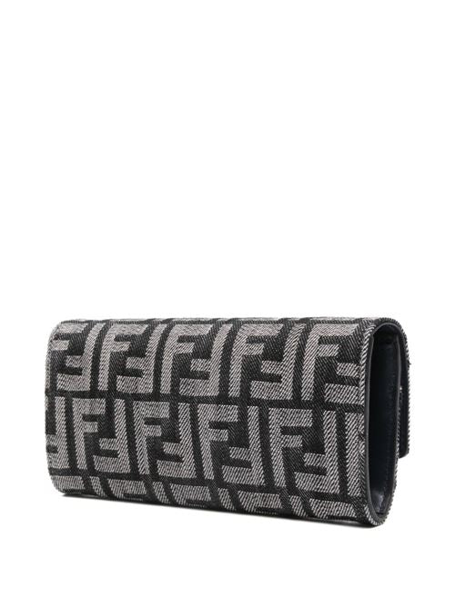 BAGUETTE WALLET ON CHAIN