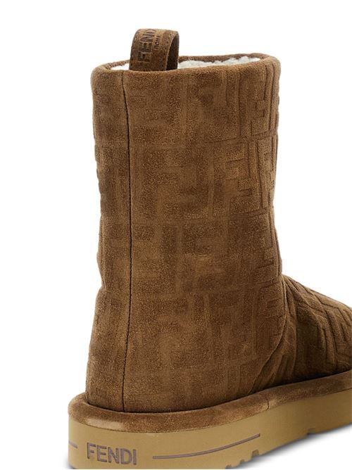 APRES CHIC BOOTS
