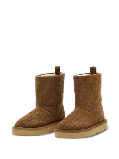 APRES CHIC BOOTS