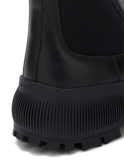 LEATHER CHELSEA BOOTS