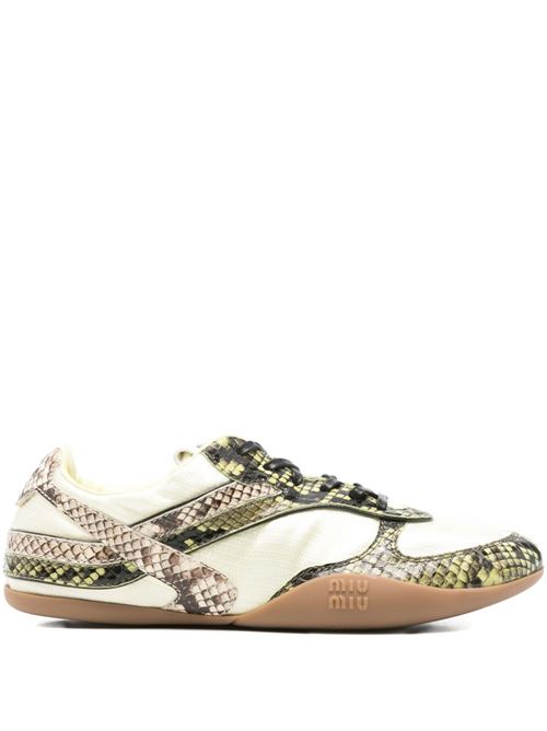 GYMNASIUM SNEAKERS