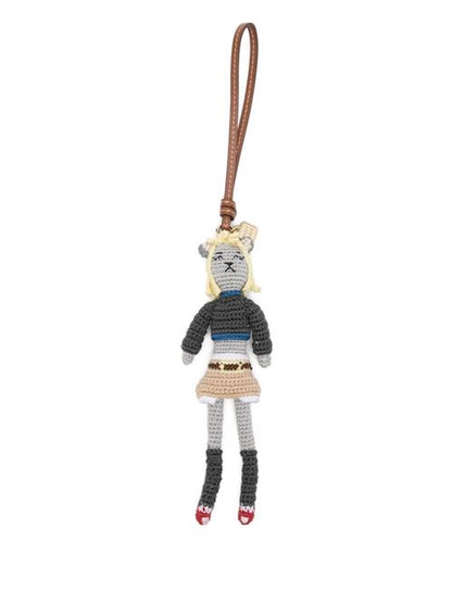 MIU DOLL LEATHER TRICK