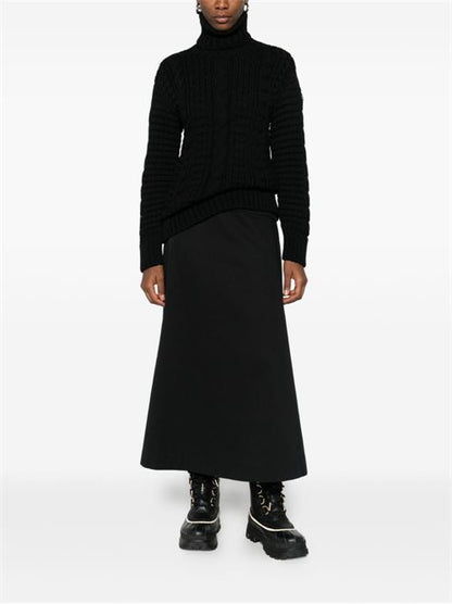 WOOL TURTLE-NECK SWEATER