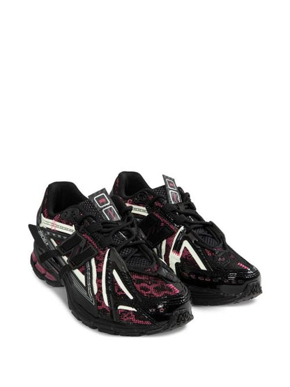 1906 SNEAKERS