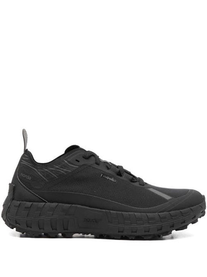 001 SNEAKERS