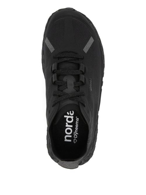 001 SNEAKERS