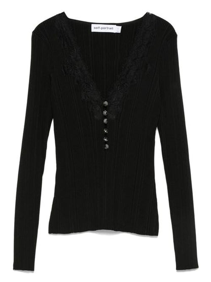 V-NECKED SWEATER