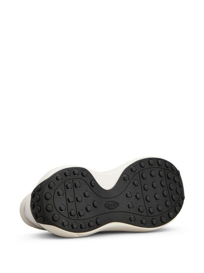 LEATHER SNEAKERS