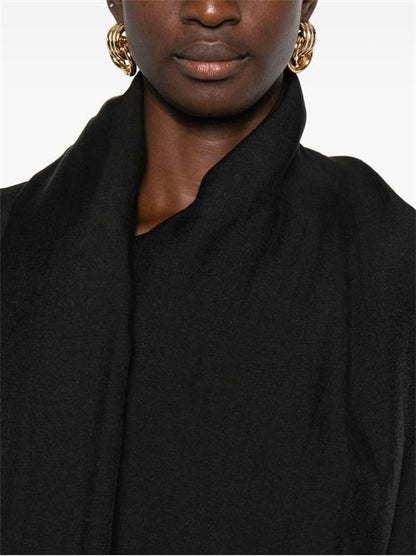 SCARF BLOUSE