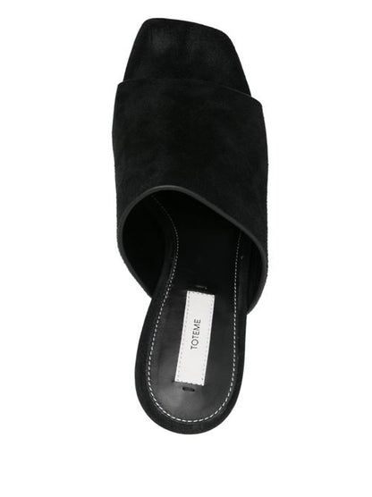 VELVET MULES