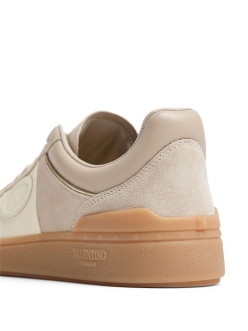 UPVILLAGE LEATHER SNEAKERS