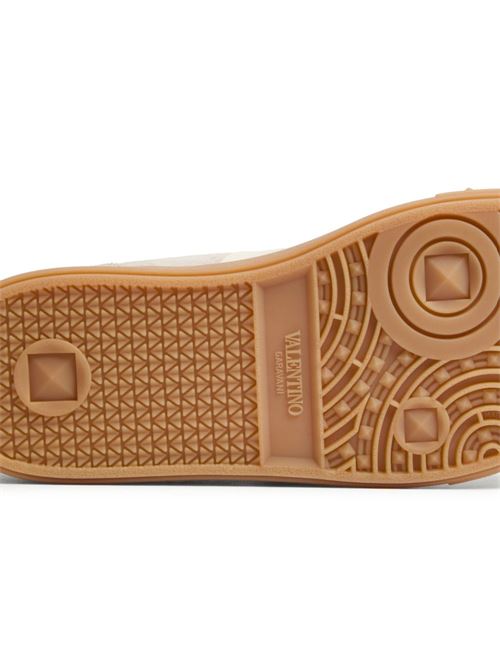 UPVILLAGE LEATHER SNEAKERS