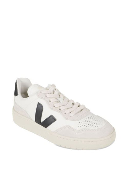 V-90 SNEAKERS