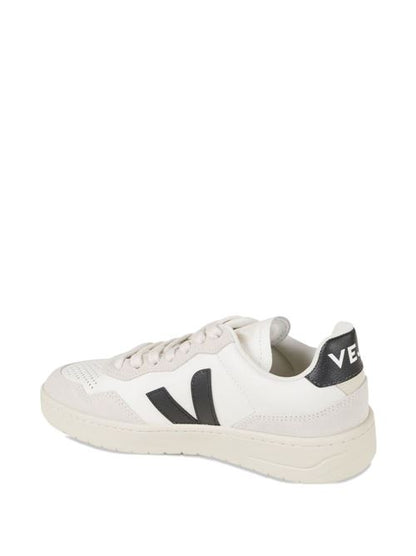V-90 SNEAKERS