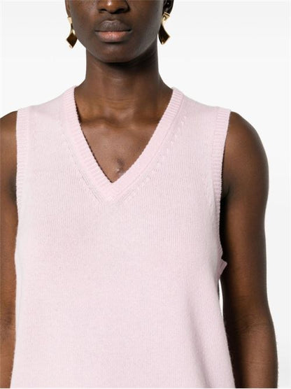 V-NECKED WOOL VEST