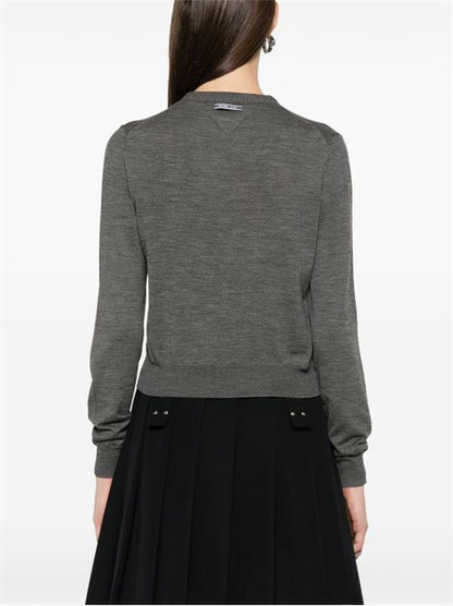 WOOL V-NECKED CARDIGAN