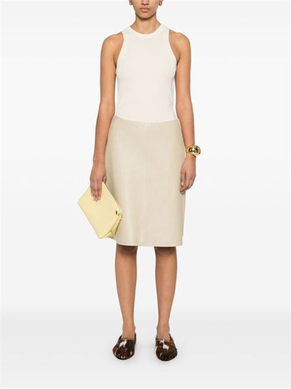 SLEEVELESS TOP