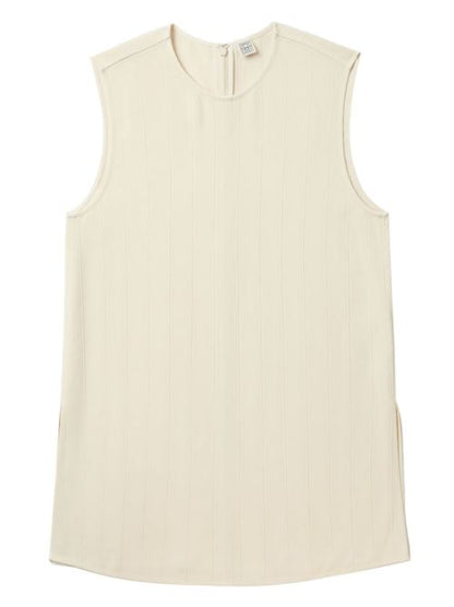 SLEEVELESS TOP