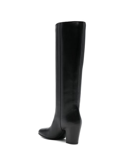 ICONIC LEATHER BOOTS
