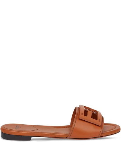 BAGUETTE LEATHER SLIDES