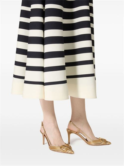 VLOGO SIGNATURE LEATHER SLINGBACK PUMPS